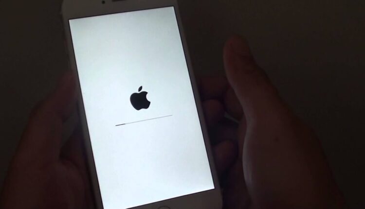 كيف افرمت الايفون وهو مقفل برقم سري بدون كمبيوتر